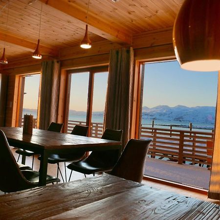 Villa Mikkelvik Brygge à Mikkelvika Extérieur photo