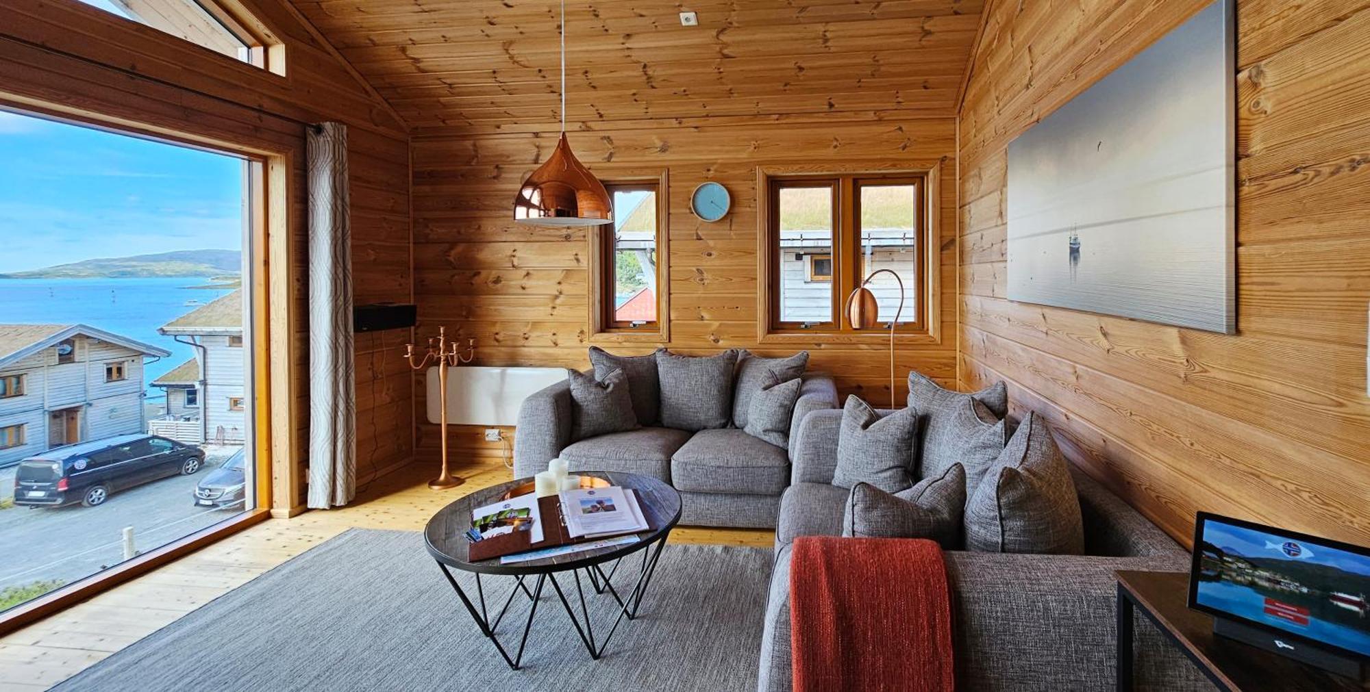 Villa Mikkelvik Brygge à Mikkelvika Extérieur photo